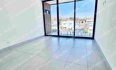 CASA EN VENTA EN SAN CARLOS, SECTOR BAHIA