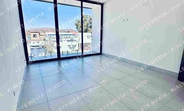 CASA EN VENTA EN SAN CARLOS, SECTOR BAHIA