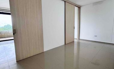 Espectacular apto duplex, tres habitaciones con baño independiente y terraza, baños social, ACUEDUCTO PROPIO! Dos parqueaderos, Zona Social con Piscina, Jacuzzi, Sauna y BBQ