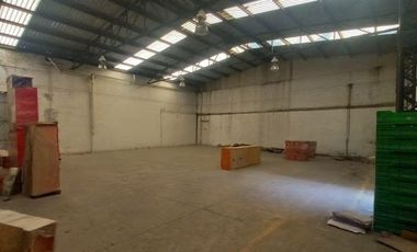 Bodega en Venta: Alta Rentabilidad y Ubicación de Esquina en Santa María, Puebla.