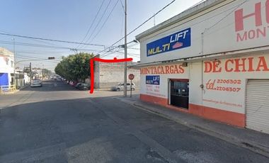 Bodega en Venta: Alta Rentabilidad y Ubicación de Esquina en Santa María, Puebla.