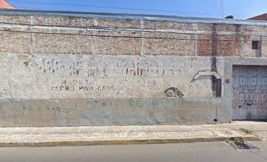 Bodega en Venta: Alta Rentabilidad y Ubicación de Esquina en Santa María, Puebla.