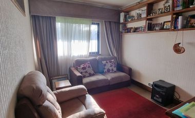 Excelente departamento con amplios espacios a pasos de la Av. Alemania