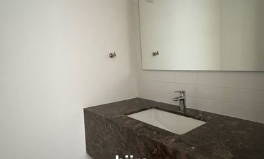 OPORTUNIDAD INVERSIÓN! MODERNO DEPARTAMENTO EN VENTA A PASOS PARQUE MIRAFLORES