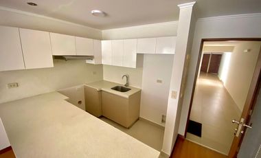 ¡ALQUILO Departamento Moderno en LINCE!