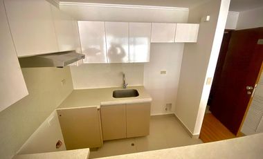 ¡ALQUILO Departamento Moderno en LINCE!