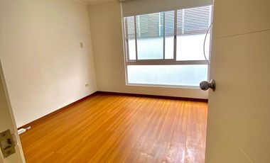 ¡ALQUILO Departamento Moderno en LINCE!