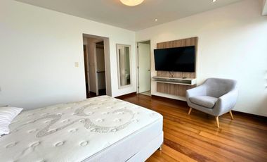 Penthouse de lujo en alquiler en Malecon de Miraflores  Vista espectacular al Mar