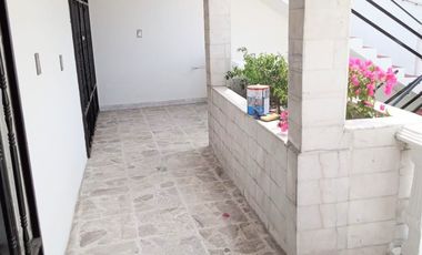 Casa Enorme En Renta En Izcalli (Cuautitlán) Carretera México Quéretaro (dirección Centro Ciudad)