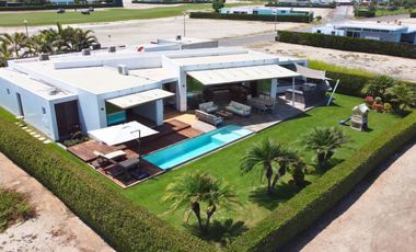 Casa de Playa en venta en Club Golf de Asia