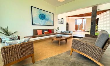 Casa de Playa en venta en Club Golf de Asia