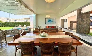 Casa de Playa en venta en Club Golf de Asia