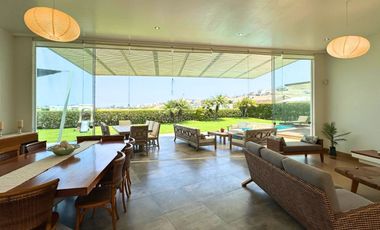 Casa de Playa en venta en Club Golf de Asia