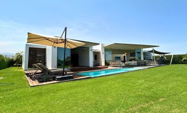 Casa de Playa en venta en Club Golf de Asia