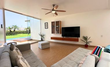 Casa de Playa en venta en Club Golf de Asia