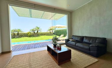 Casa de Playa en venta en Club Golf de Asia