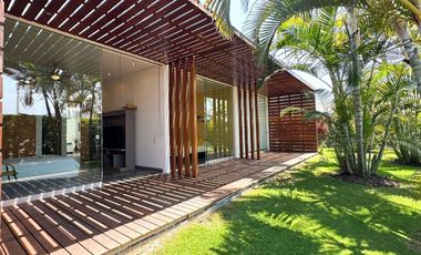 Casa de Playa en venta en Club Golf de Asia