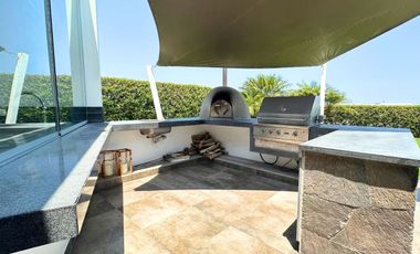 Casa de Playa en venta en Club Golf de Asia