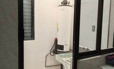 Casa Enorme En Renta En Izcalli (Cuautitlán) Carretera México Quéretaro (dirección Centro Ciudad)