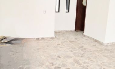 Casa Enorme En Renta En Izcalli (Cuautitlán) Carretera México Quéretaro (dirección Centro Ciudad)