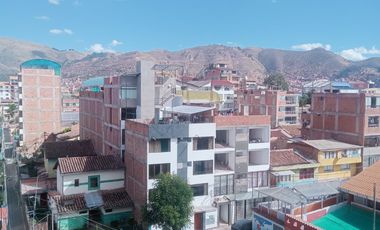🏡 ALQUILER DE AMPLIO DÚPLEX – URB. SANTA ROSA, CUSCO