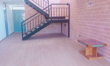 🏡 ALQUILER DE AMPLIO DÚPLEX – URB. SANTA ROSA, CUSCO