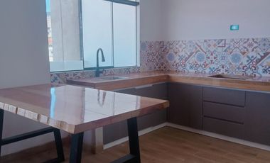🏡 ALQUILER DE AMPLIO DÚPLEX – URB. SANTA ROSA, CUSCO