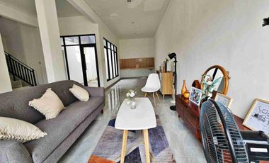 Dijual Cepat Rumah Cantik Siap Huni Lokasi Strategis dekat kemana-mana di Serpong BSD