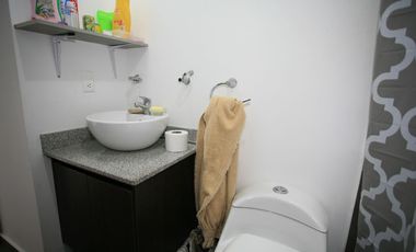 CASA ESQUINERA MODERNA CON JARDÍN Y SEGURIDAD EN CONJUNTO PRIVADO
