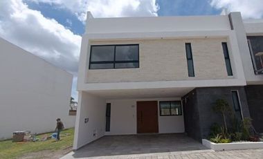GRAN CASA EN VENTA PARQUE NAYARIT, LOMAS DE ANGELÓPOLIS, PUEBLA