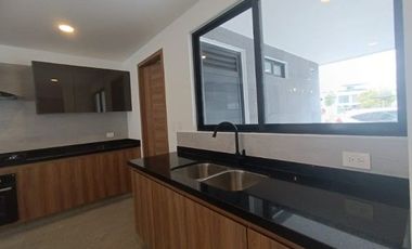 GRAN CASA EN VENTA PARQUE NAYARIT, LOMAS DE ANGELÓPOLIS, PUEBLA