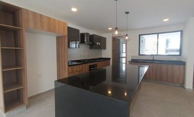 GRAN CASA EN VENTA PARQUE NAYARIT, LOMAS DE ANGELÓPOLIS, PUEBLA