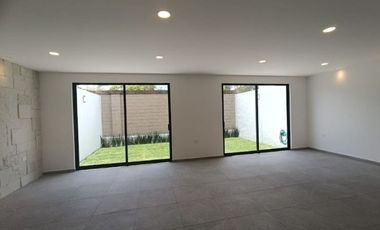 GRAN CASA EN VENTA PARQUE NAYARIT, LOMAS DE ANGELÓPOLIS, PUEBLA