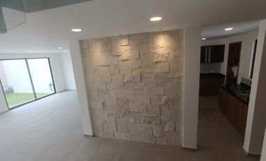 GRAN CASA EN VENTA PARQUE NAYARIT, LOMAS DE ANGELÓPOLIS, PUEBLA