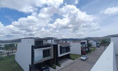 GRAN CASA EN VENTA PARQUE NAYARIT, LOMAS DE ANGELÓPOLIS, PUEBLA