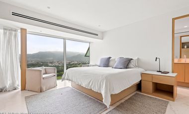 Penthouse de lujo en venta en Peninsula, Puerto Vallarta.