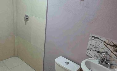 Edificio en venta de 14 habitaciones para estudiantes, en el Fraccionamiento Piracantos, en Pachuca, Hidalgo.