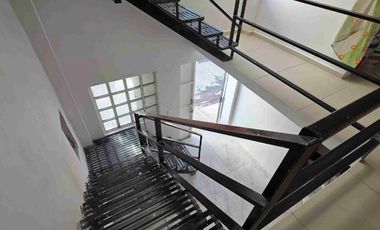 Edificio en venta de 14 habitaciones para estudiantes, en el Fraccionamiento Piracantos, en Pachuca, Hidalgo.