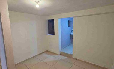 Edificio en venta de 14 habitaciones para estudiantes, en el Fraccionamiento Piracantos, en Pachuca, Hidalgo.