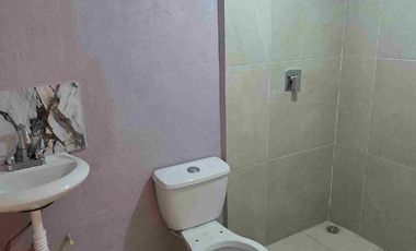 Edificio en venta de 14 habitaciones para estudiantes, en el Fraccionamiento Piracantos, en Pachuca, Hidalgo.