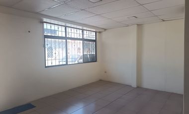 Casa de alquiler en Mucho Lote 1, 3 dormitorios, calle cerrada.