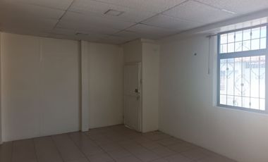 Casa de alquiler en Mucho Lote 1, 3 dormitorios, calle cerrada.