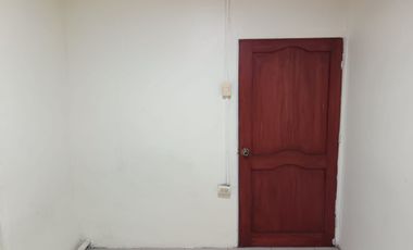 Casa de alquiler en Mucho Lote 1, 3 dormitorios, calle cerrada.