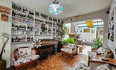 EN VENTA - CASA CON 4 HABITACIONES Y 200M2 DE JARDIN