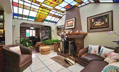 EN VENTA - CASA CON 4 HABITACIONES Y 200M2 DE JARDIN