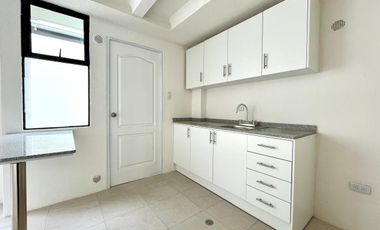 VENTA CASA SAN ANTONIO DE PICHINCHA QUITO ECUADOR