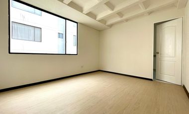 VENTA CASA SAN ANTONIO DE PICHINCHA QUITO ECUADOR