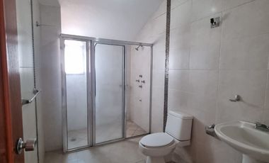 Casa venta cerro del tesoro 5 recamaras estudio terraza jardín, 8 autos. San pedro Tlaquepaque