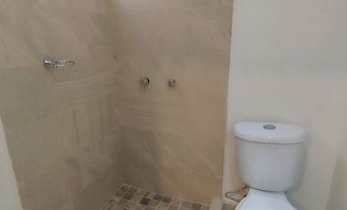 RENTA CASA EN FRACCIONAMIENTO LOS ALMENDROS AUN LADO DE LA UNIVERSIDAD DURANDO $14,000