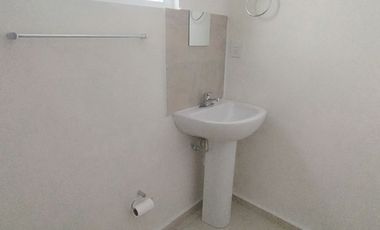 RENTA CASA EN FRACCIONAMIENTO LOS ALMENDROS AUN LADO DE LA UNIVERSIDAD DURANDO $14,000